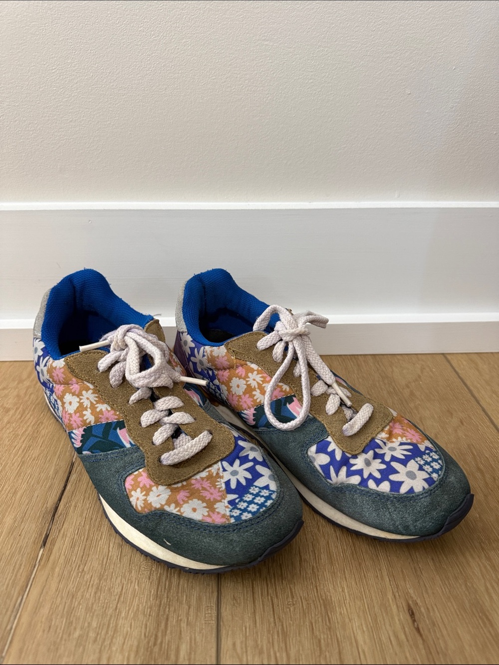 Inkkas Hendrix Joggers Sneakers *Patchwork Daisy Patpern - Picture 2 of 5